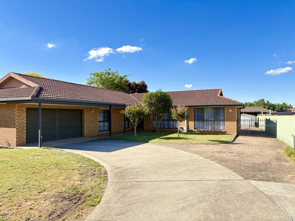 10 Lawson St, West Wodonga, VIC 3690