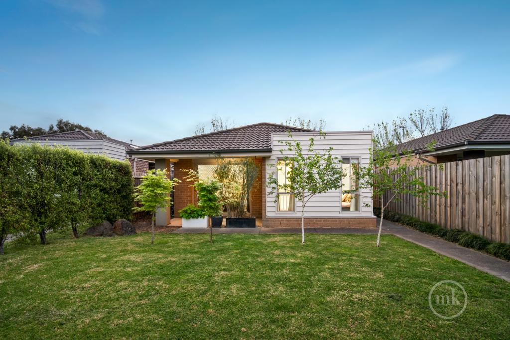 5 FLICKER LANE, DOREEN, VIC 3754