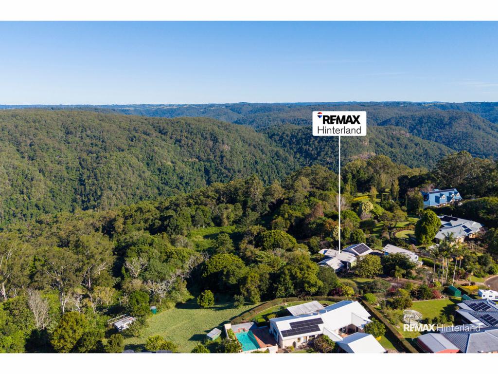 8 Esmaurel Cl, Mapleton, QLD 4560