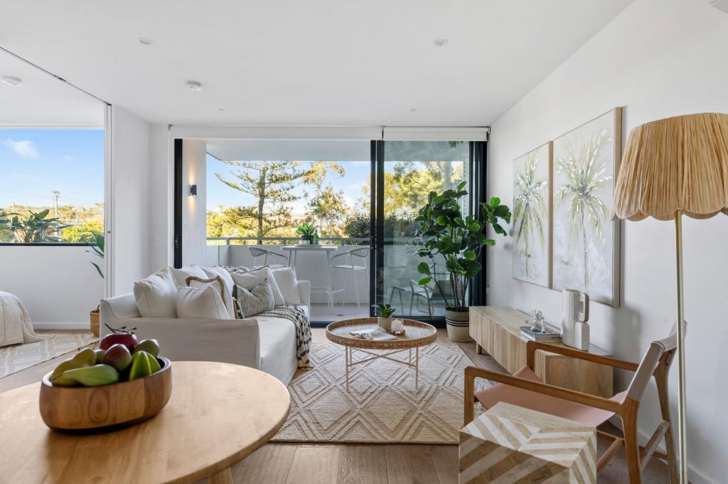 107/13-15 Haig St, Coolangatta, QLD 4225
