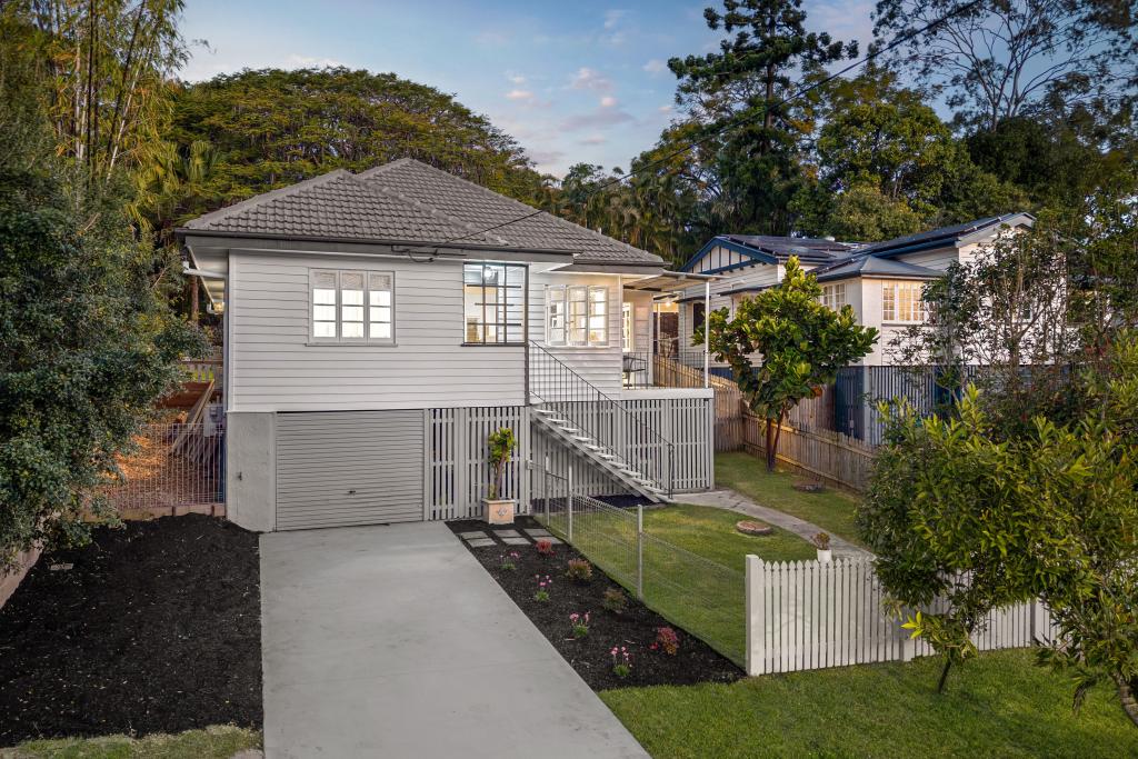 9 Woodridge St, Moorooka, QLD 4105