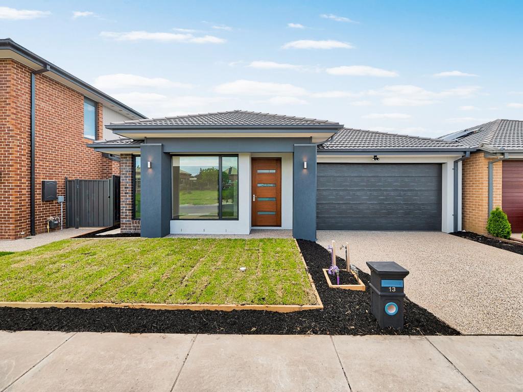 13 Wilandra Way, Clyde, VIC 3978
