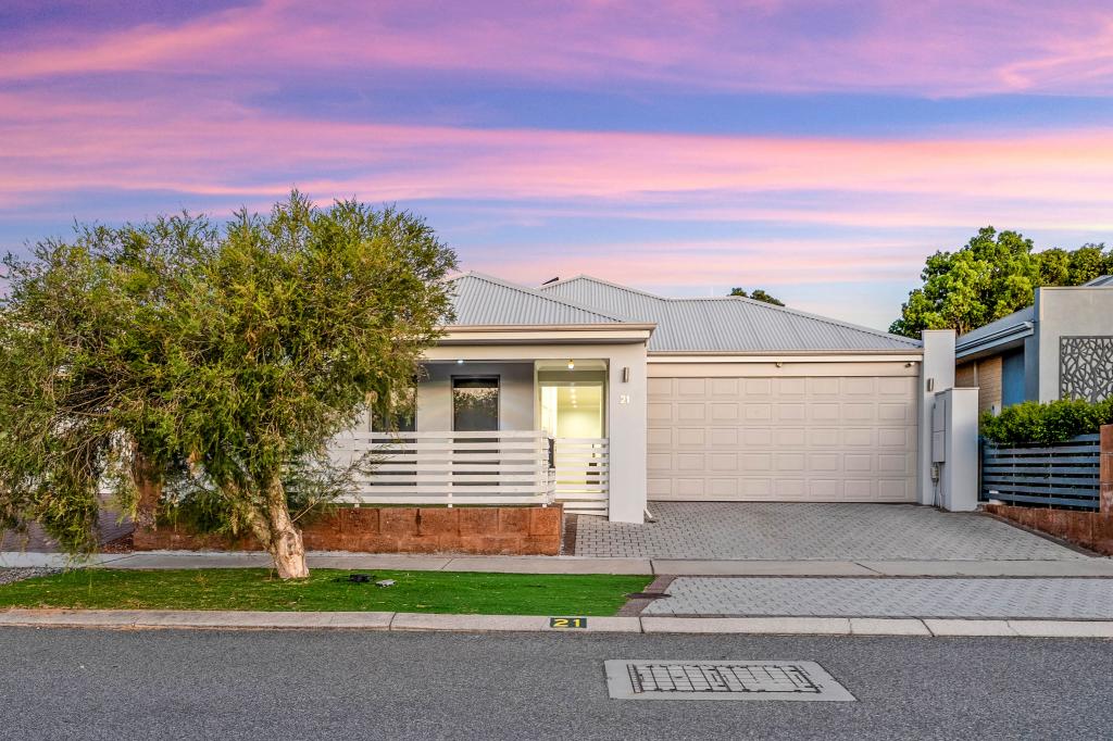 21 Yewers Dr, Champion Lakes, WA 6111