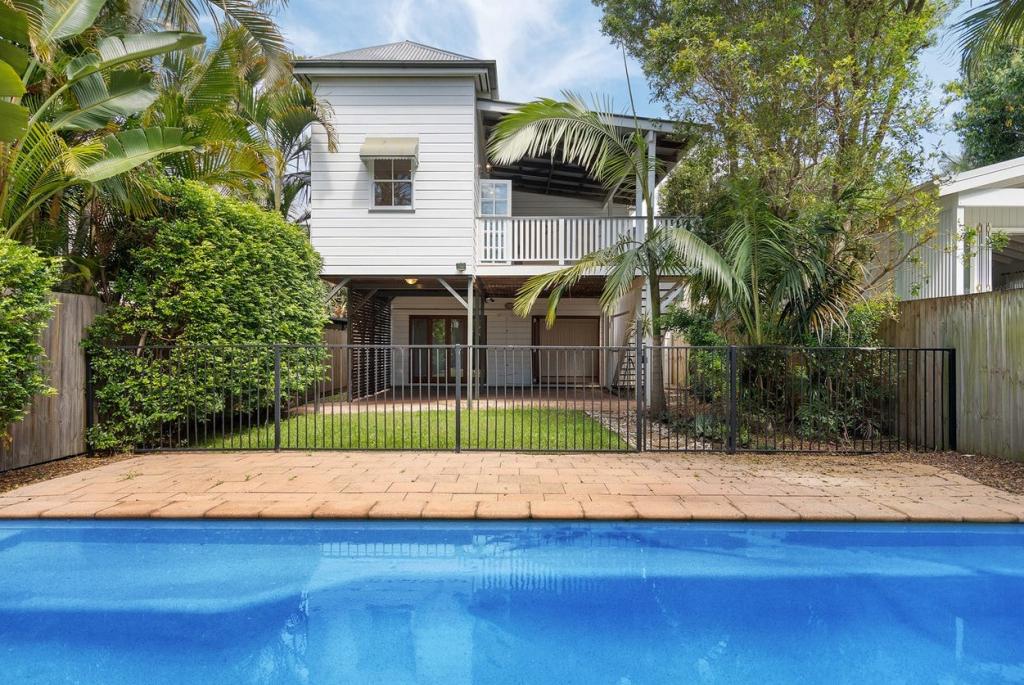34 Stewart St, Hawthorne, QLD 4171