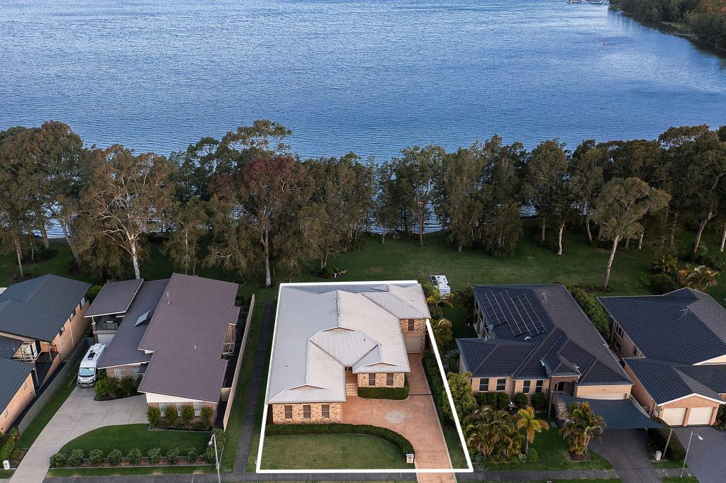 37 Mulwala Dr, Wyee Point, NSW 2259