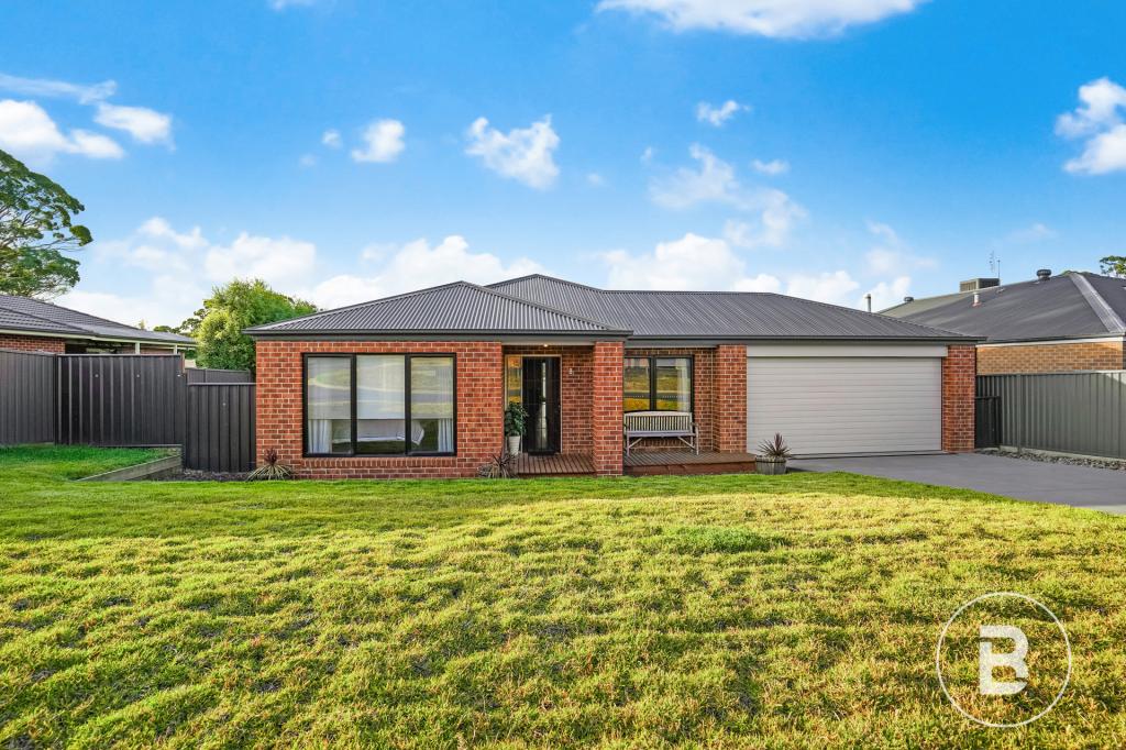 8 Orchid Ct, Beaufort, VIC 3373