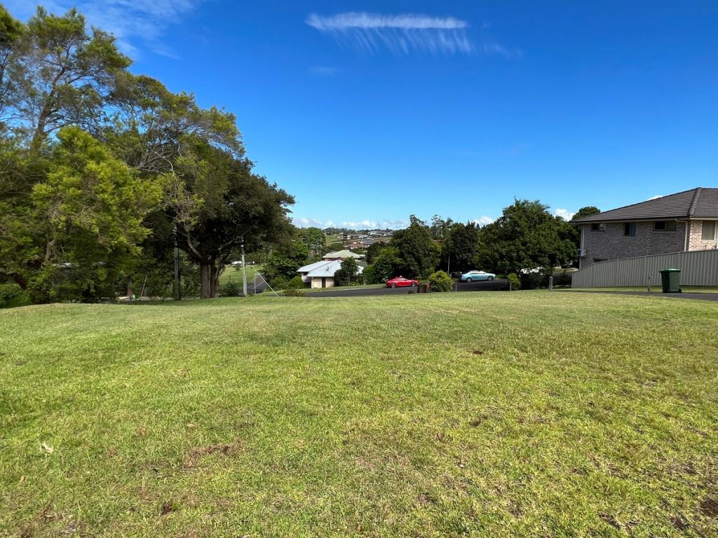 2 NAPIER ST, GOONELLABAH, NSW 2480