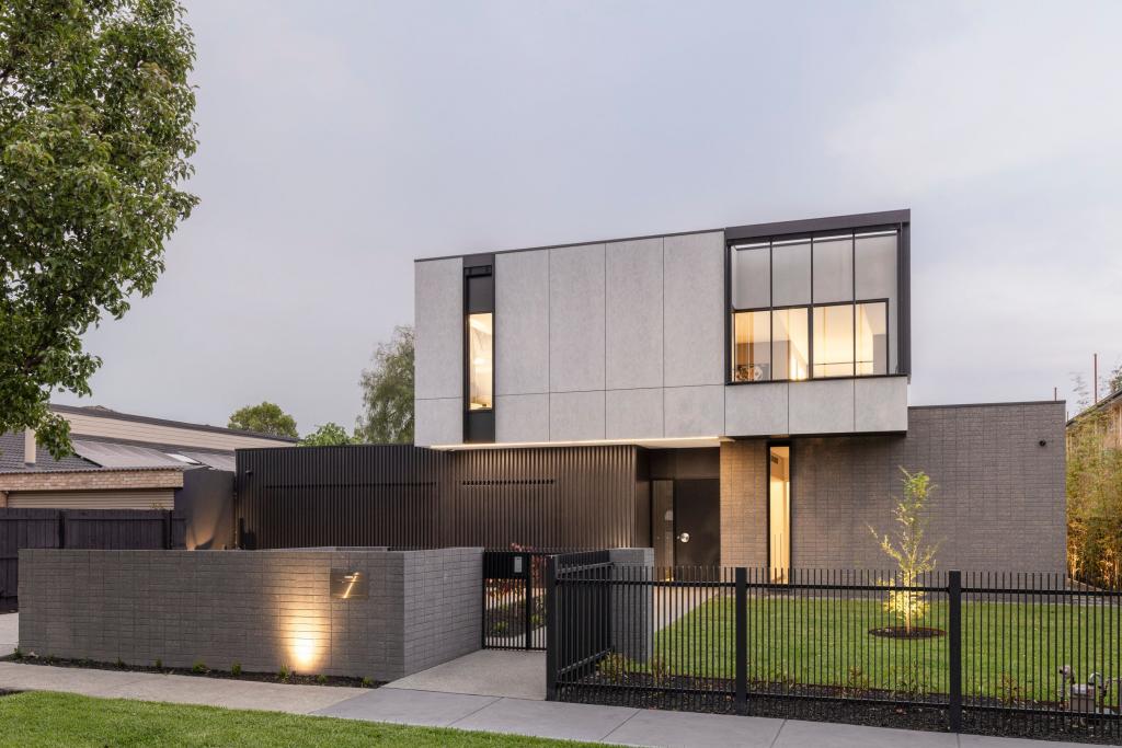 15 Scheele St, Surrey Hills, VIC 3127