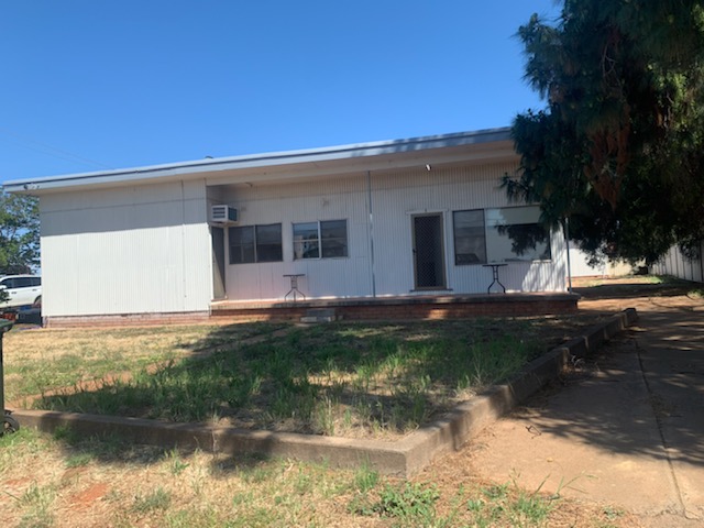 1/63 Elizabeth Cres, Cobar, NSW 2835