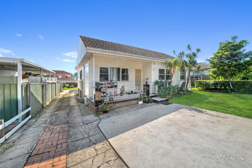 21 HILLTOP RD, MERRYLANDS, NSW 2160