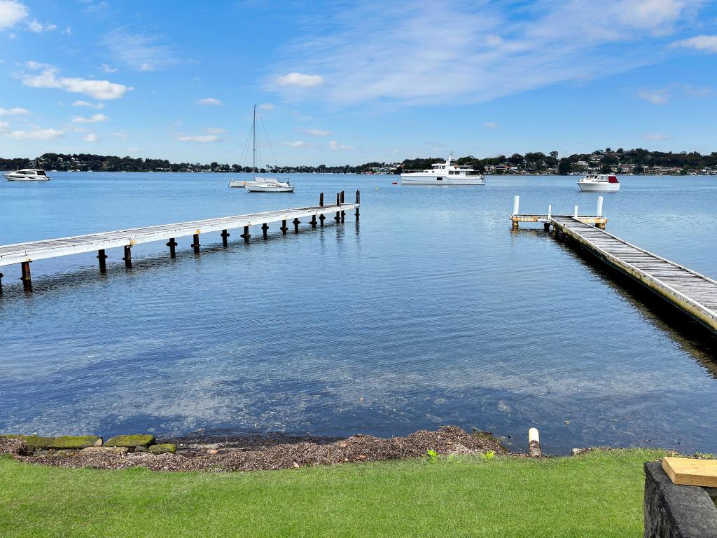 90 Sealand Rd, Fishing Point, NSW 2283