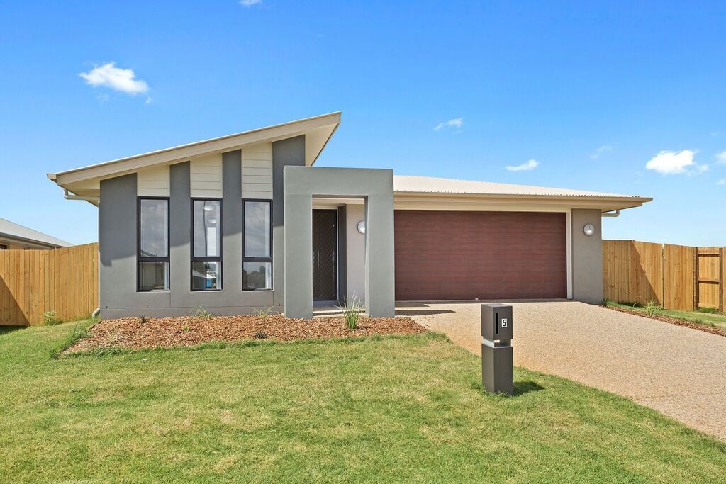 5 Myrtleford Cres, Cambooya, QLD 4358