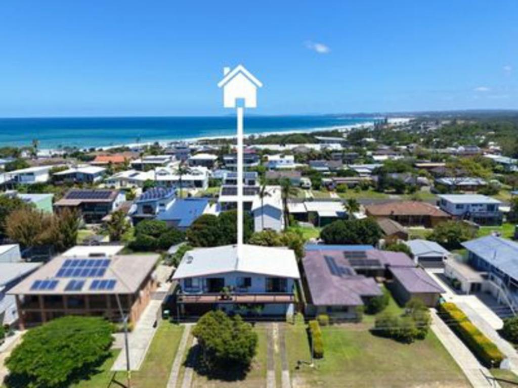 16 Old Bar Rd, Old Bar, NSW 2430