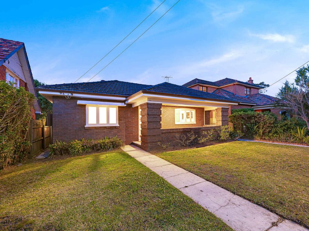 239 Sailors Bay Rd, Northbridge, NSW 2063