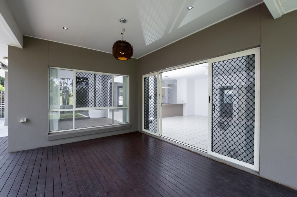 1 Waterhousia Cres, Brookwater, QLD 4300