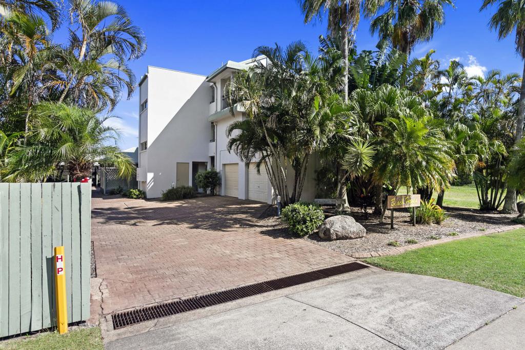 1/3 Beach Rd, Pialba, QLD 4655