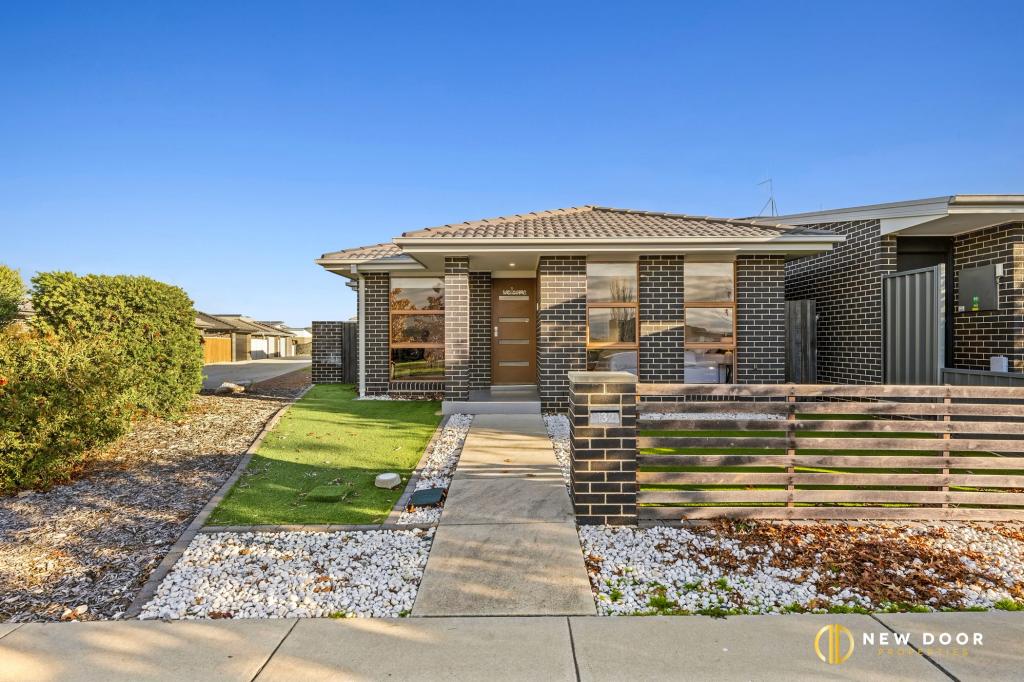 132 Bernard Heinze Ave, Moncrieff, ACT 2914