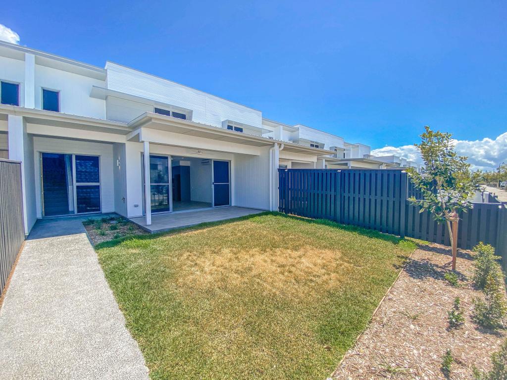 5 CAPTAIN AVE, NEWPORT, QLD 4020