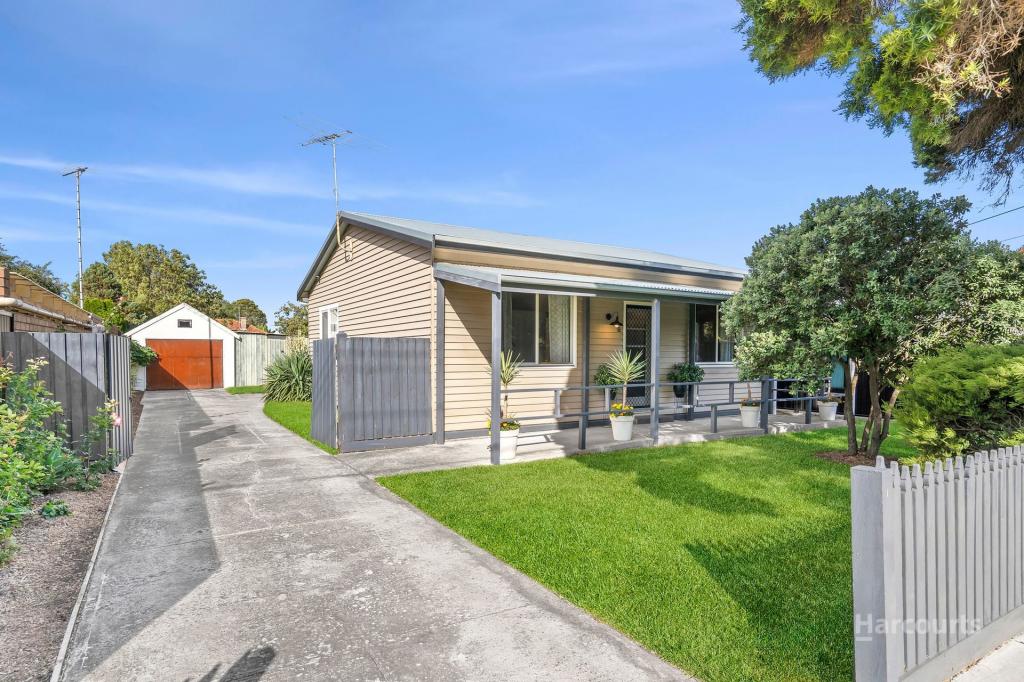 18 Seaforth St, North Shore, VIC 3214