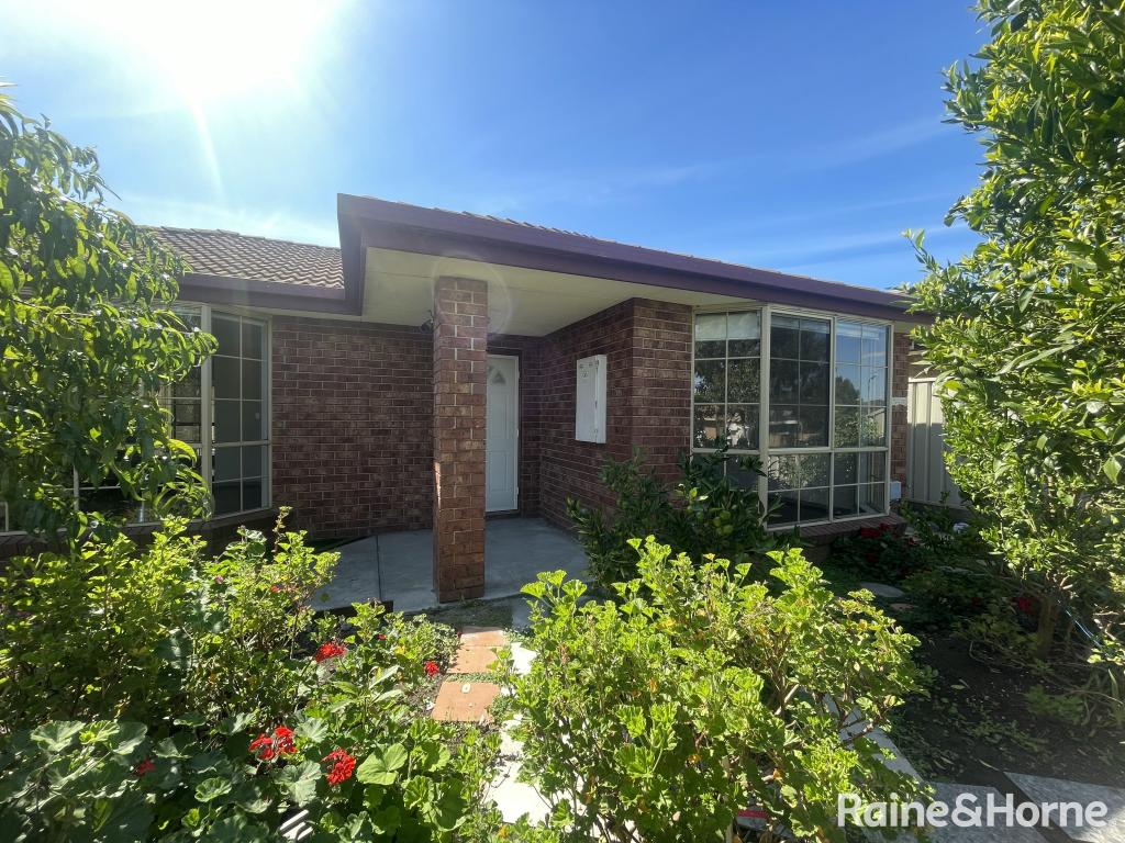 5 Expo Ct, Meadow Heights, VIC 3048