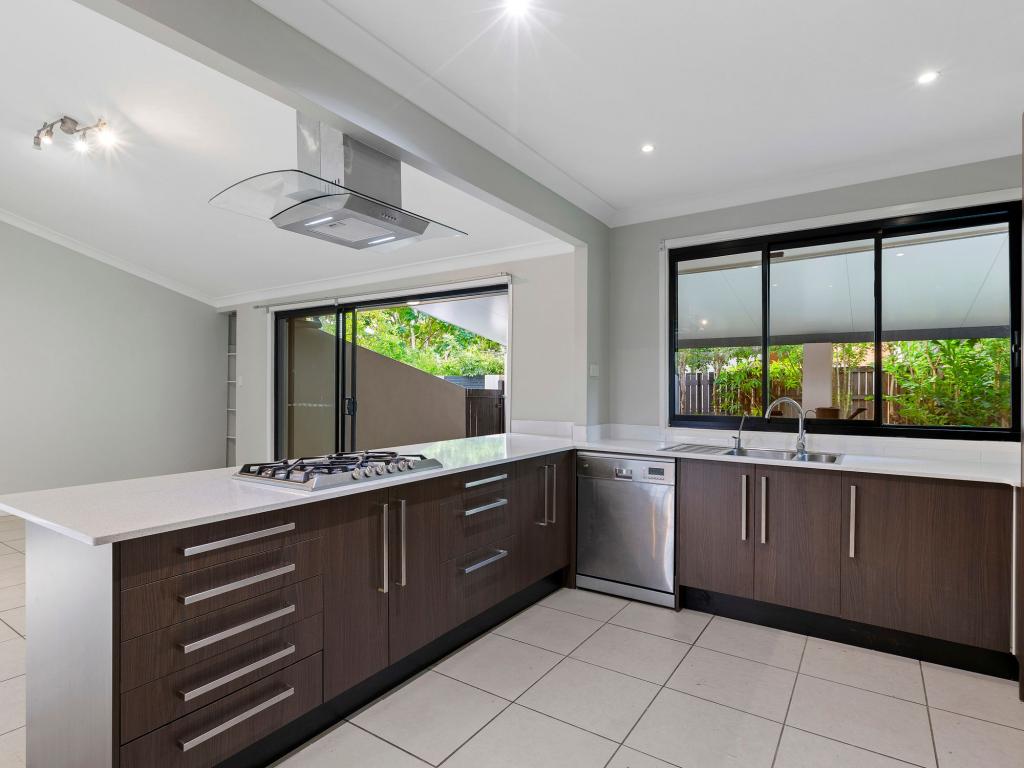118 Gaynesford St, Mount Gravatt, QLD 4122