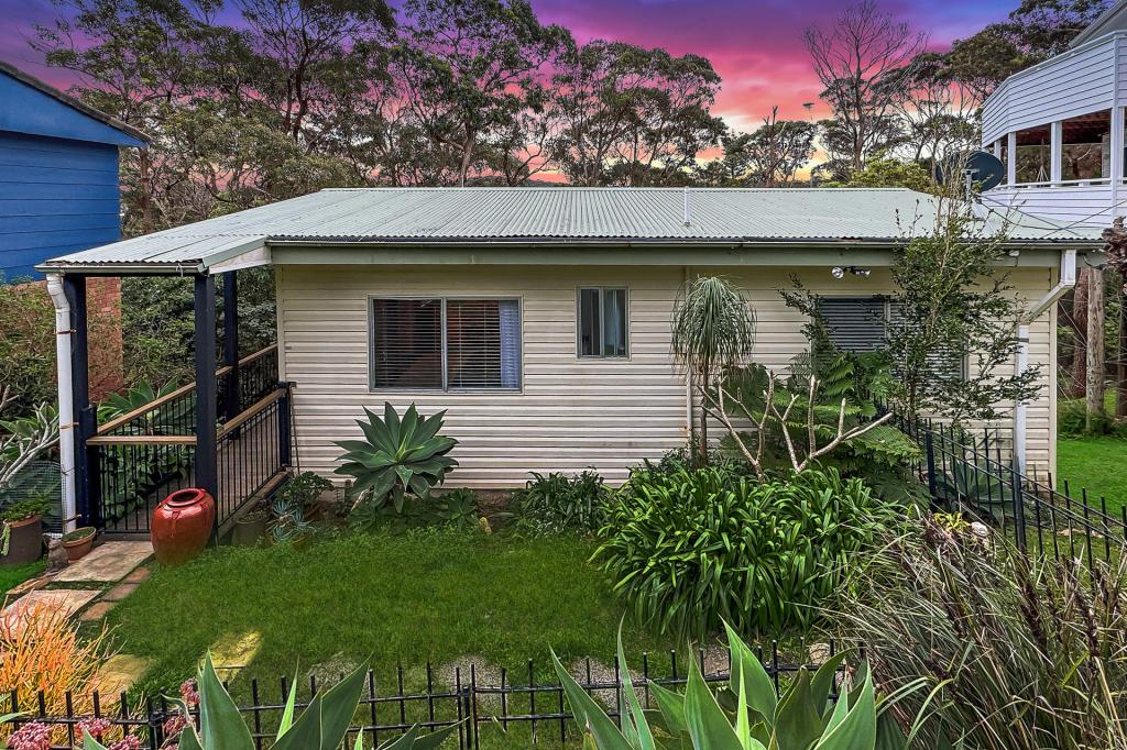 130 Del Monte Pl, Copacabana, NSW 2251