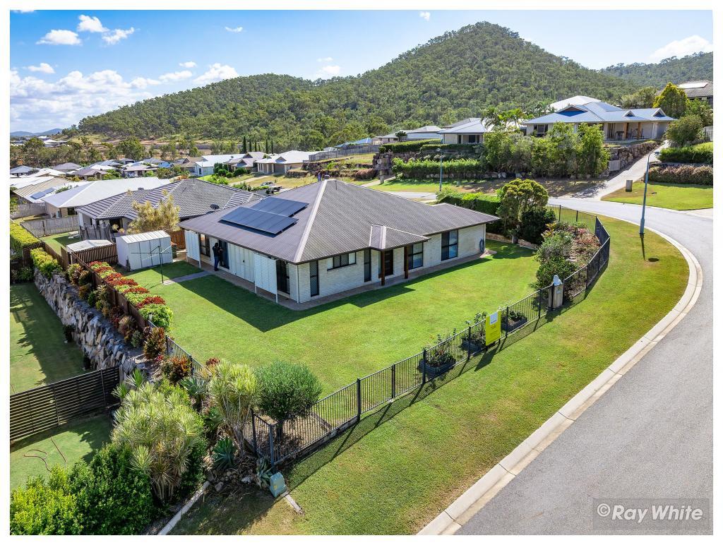 15 LAIRD AVE, NORMAN GARDENS, QLD 4701