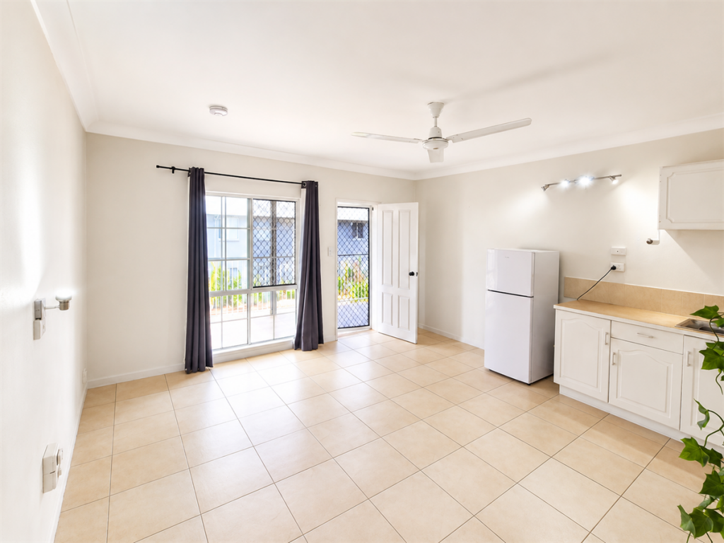 31/87-91 Earl St, Westcourt, QLD 4870