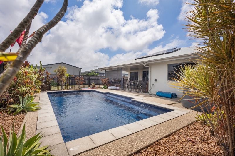 55 Canecutters Dr, Ooralea, QLD 4740