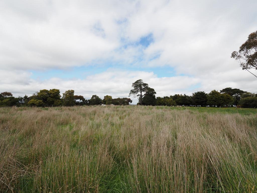  Beaufort-Carngham Rd, Mena Park, VIC 3373