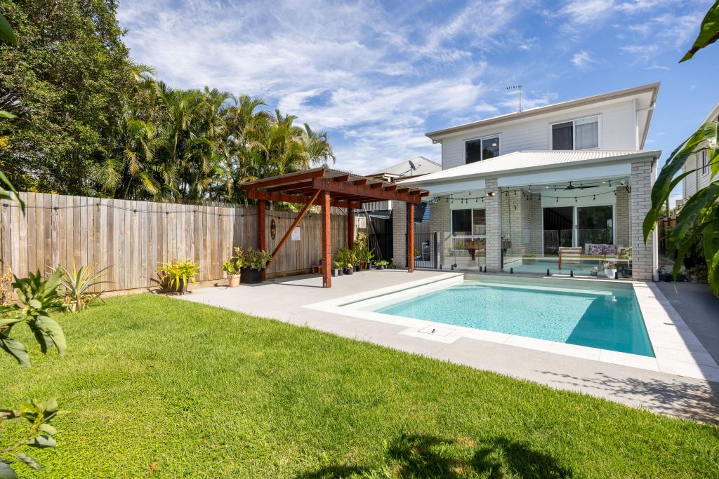 37 Smith St, Deagon, QLD 4017