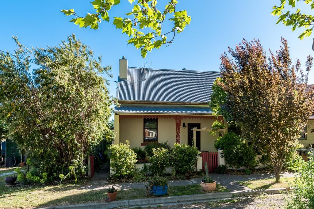 2 BRADLEY ST, GOULBURN, NSW 2580