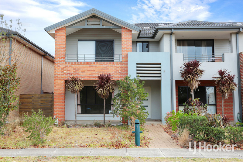 8 Staghorn Tce, Point Cook, VIC 3030