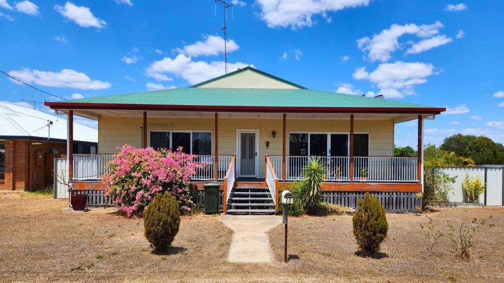 20 Bridge St, Gayndah, QLD 4625