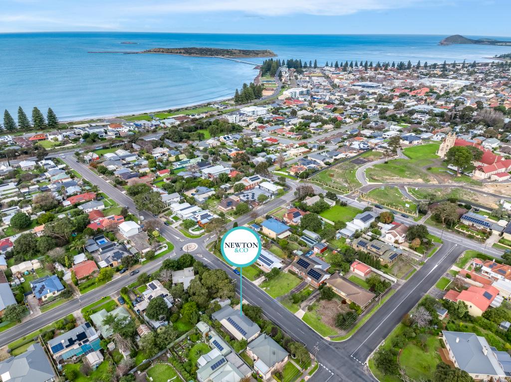 24 Pine Ave, Victor Harbor, SA 5211