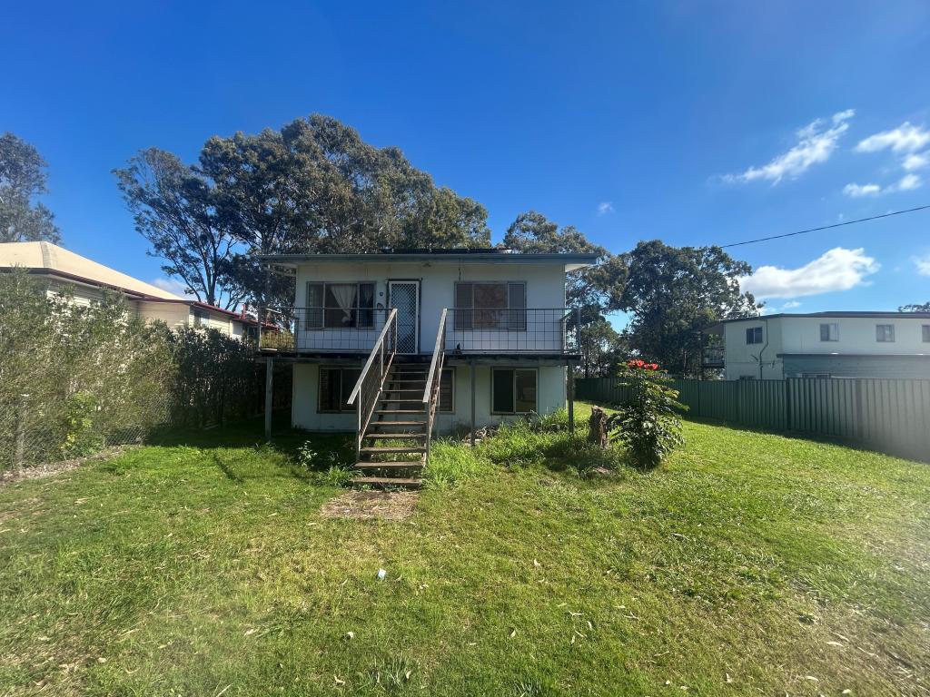 56 Charles Tce, Macleay Island, QLD 4184