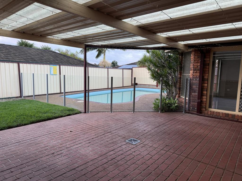 10 Veness Cct, Narellan Vale, NSW 2567
