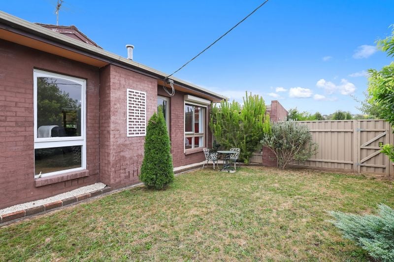19 Blackmore Ave, Leongatha, VIC 3953