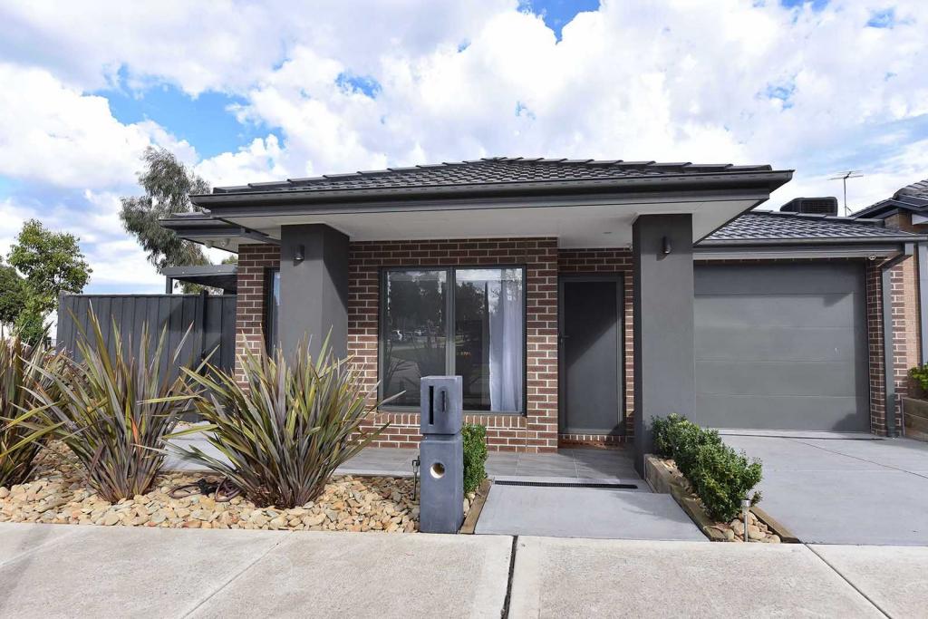 1 Thrive Cres, Diggers Rest, VIC 3427