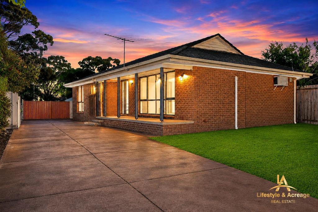 4 HIGHVIEW AVE, CRANBOURNE, VIC 3977