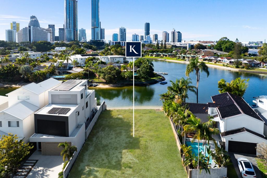 18 Maureen Ct, Broadbeach Waters, QLD 4218