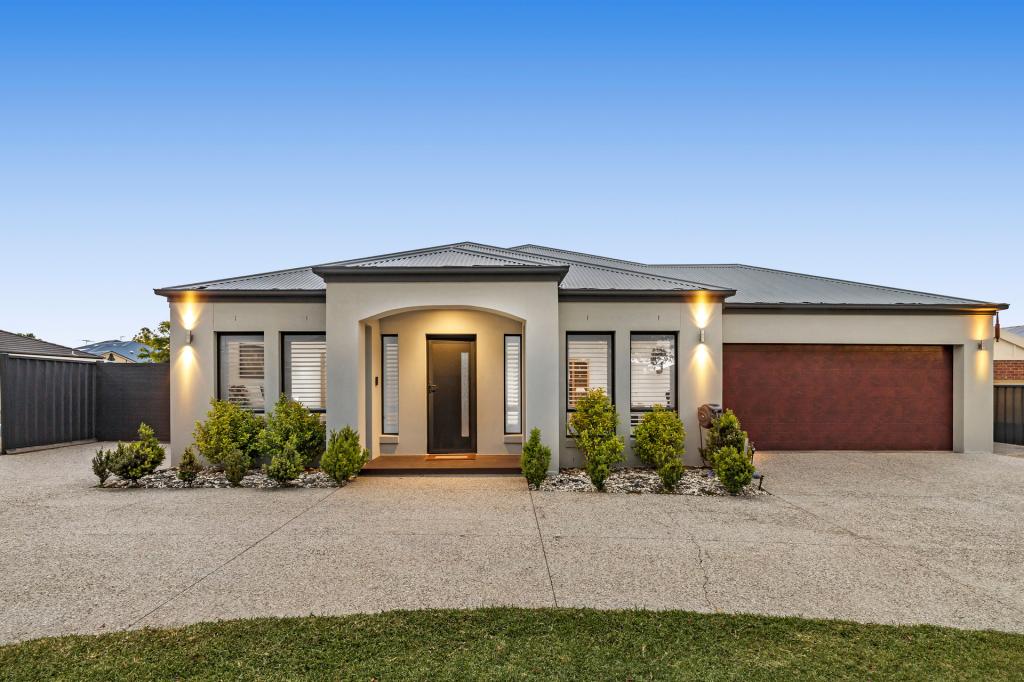 4 Grenadier Gr, Hillside, VIC 3037
