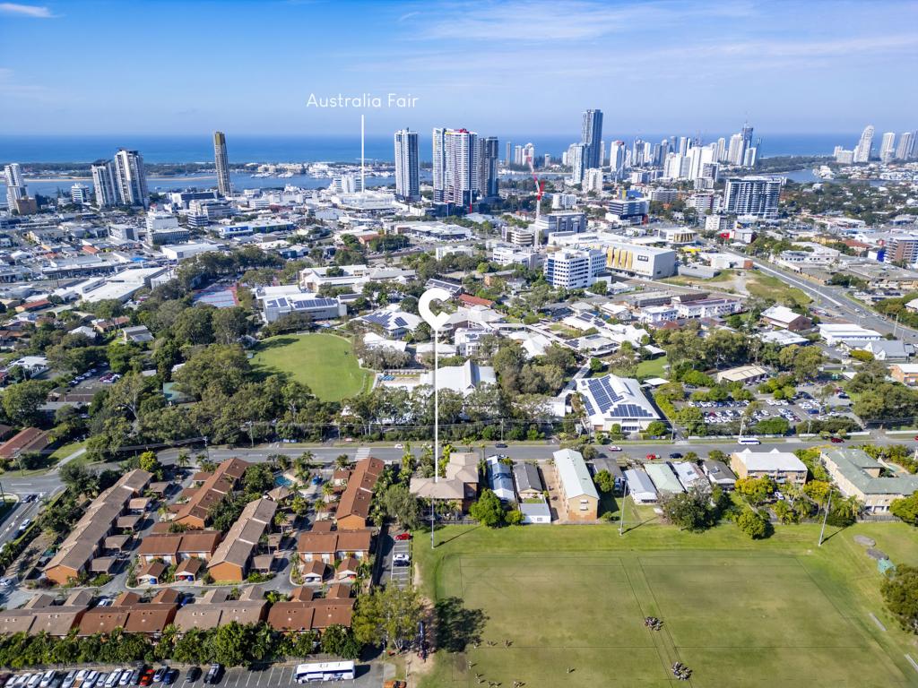 4/52 WHITBY ST, SOUTHPORT, QLD 4215