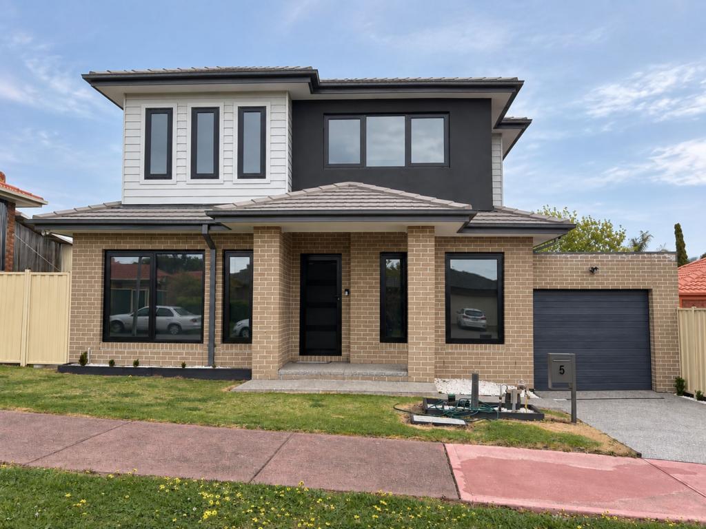 5 Honda Dr, Mill Park, VIC 3082