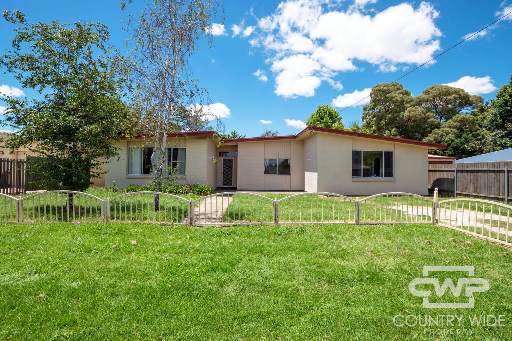 45 Abercrombie St, Guyra, NSW 2365