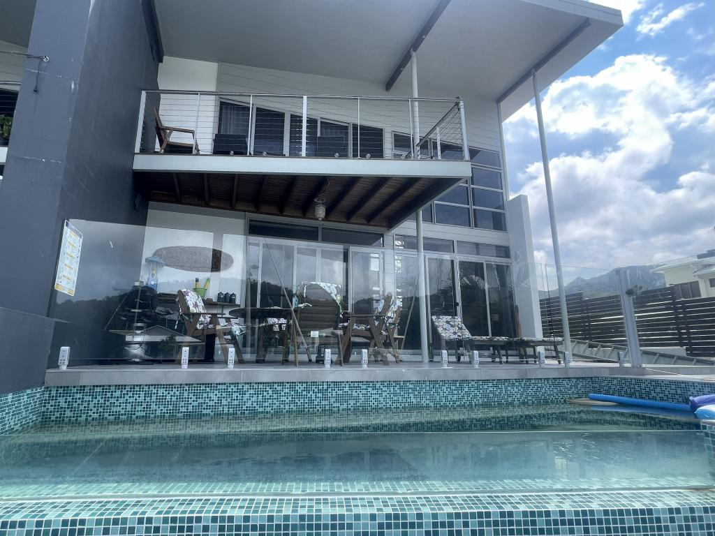 2/5 Terrace Pl, Nelly Bay, QLD 4819