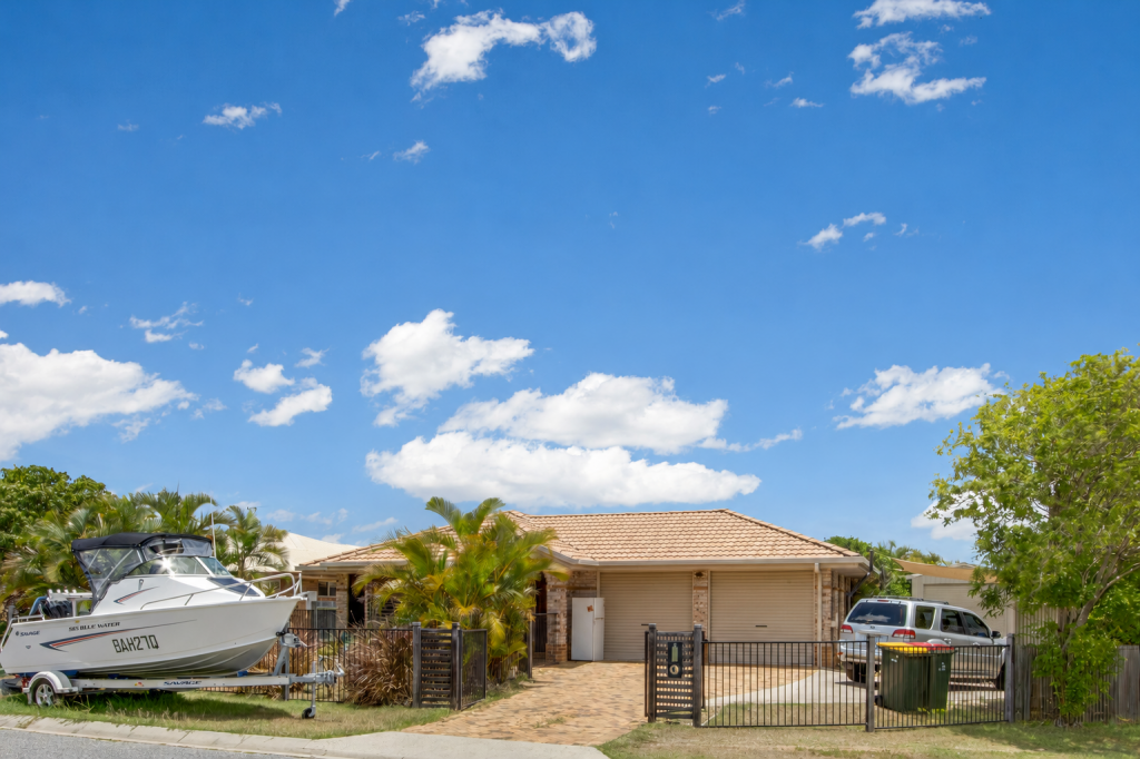2 Helston St, Telina, QLD 4680