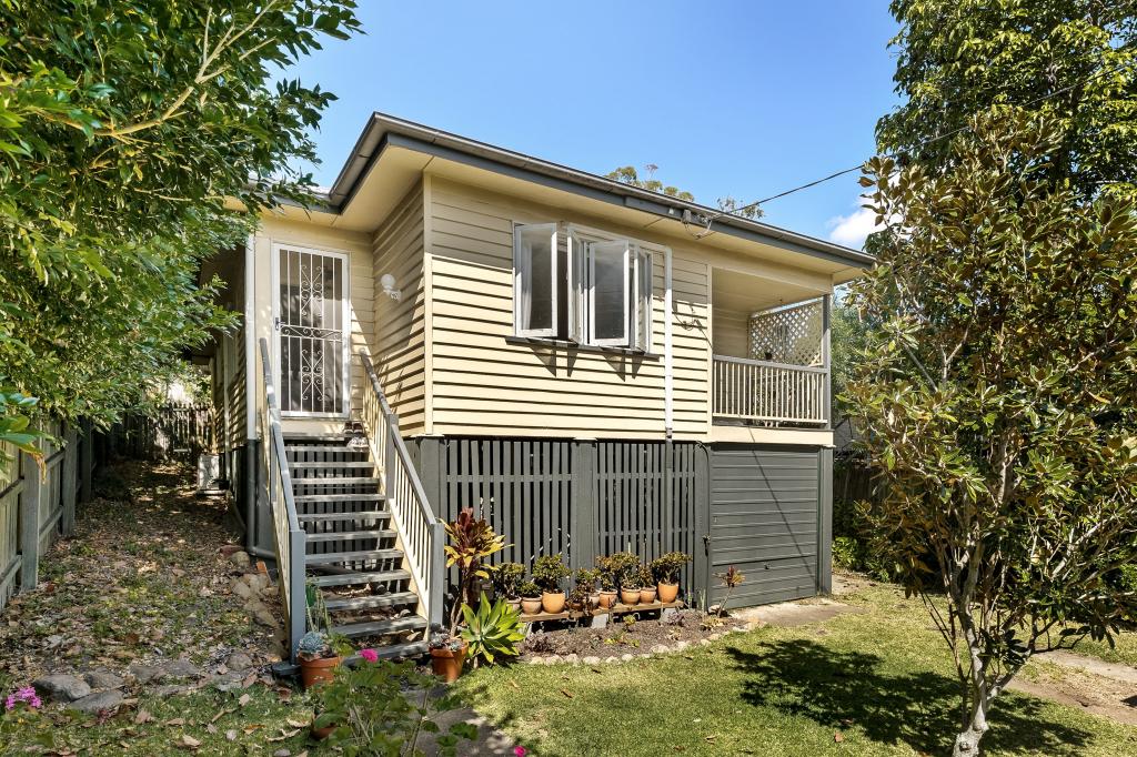 32 Beatrice St, Bardon, QLD 4065
