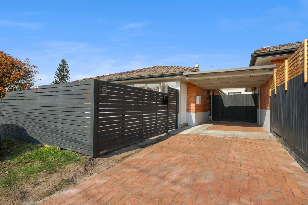 6 Entrance Rd, Seaford, VIC 3198