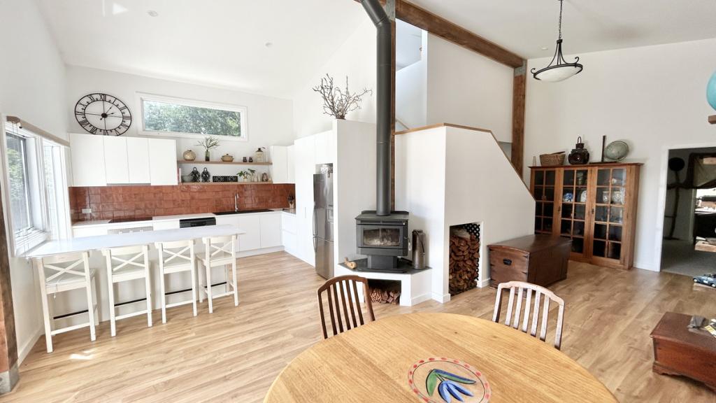 16 Yugari Cres, Daleys Point, NSW 2257